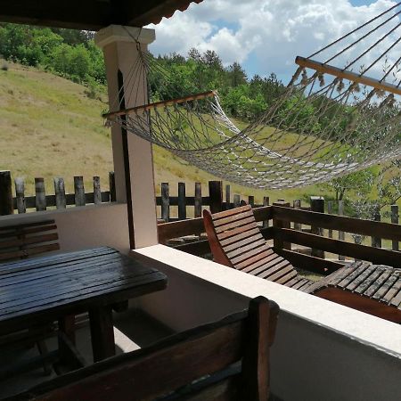 Holiday House Dol Cerovlje Екстериор снимка