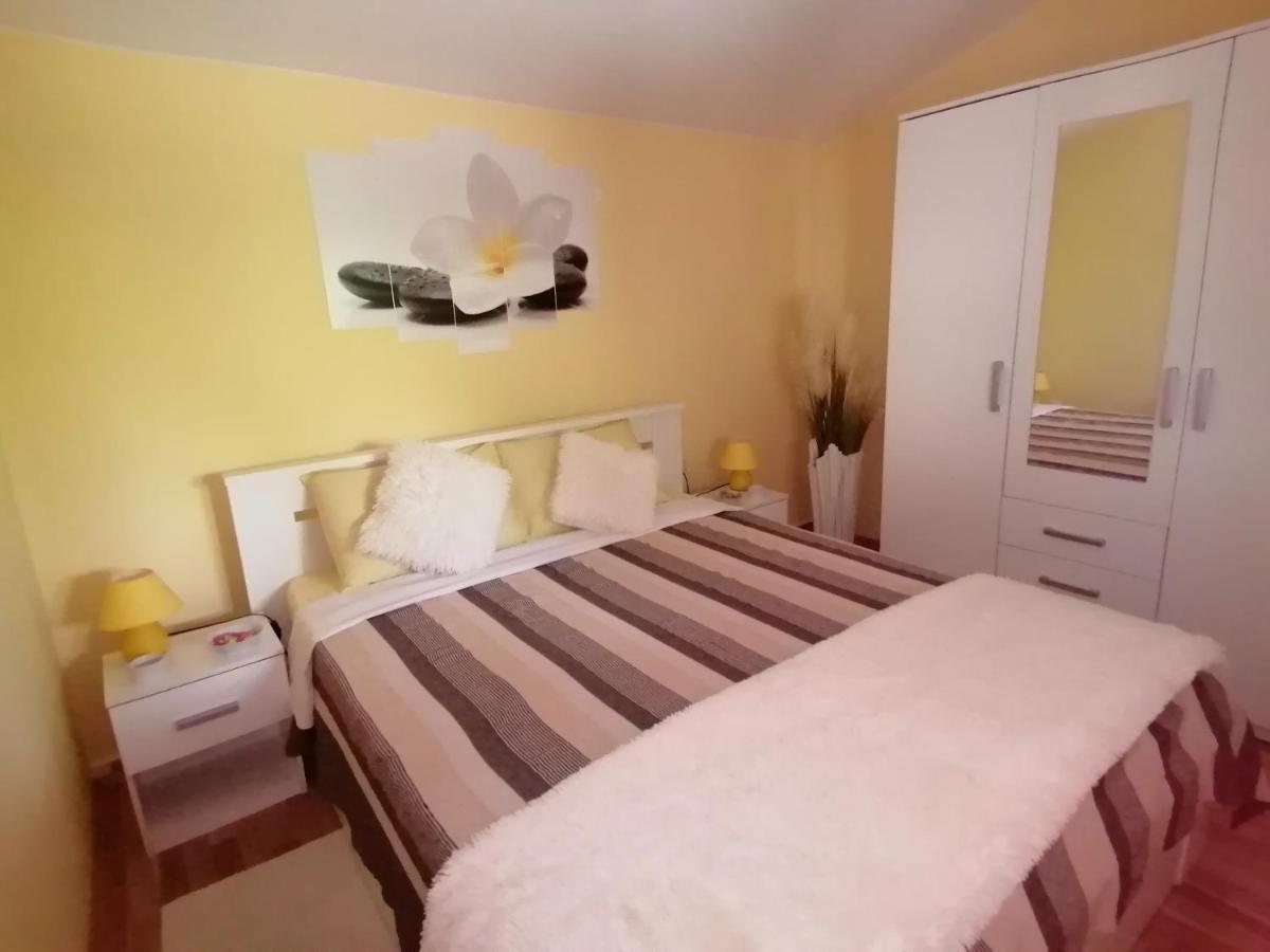 Holiday House Dol Cerovlje Екстериор снимка