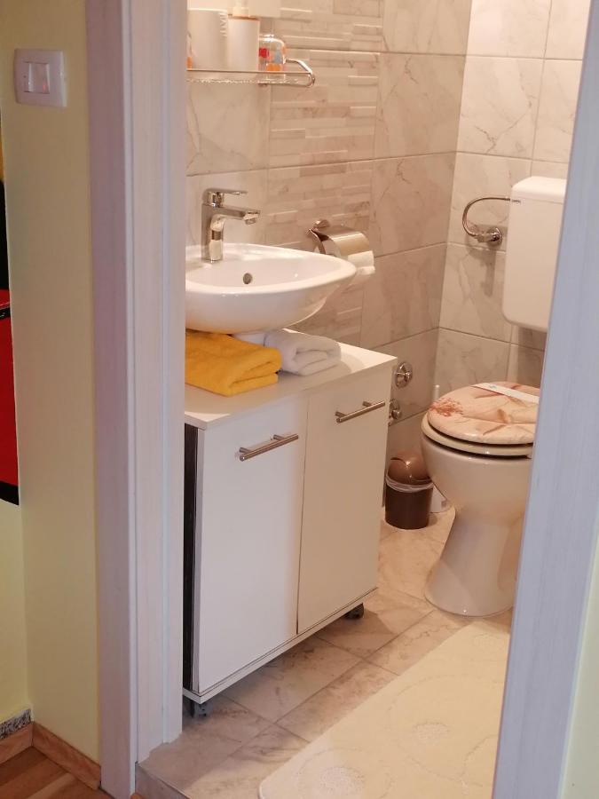 Holiday House Dol Cerovlje Екстериор снимка