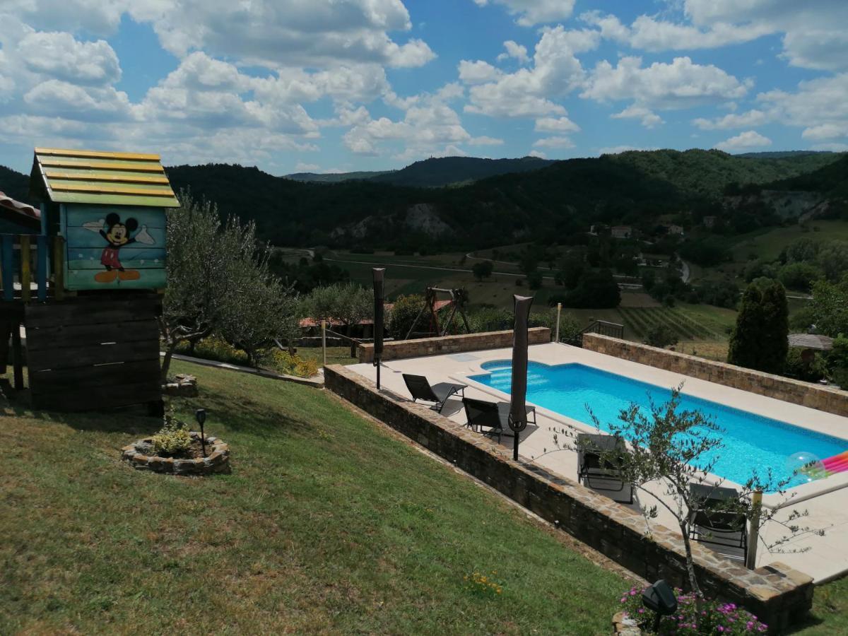 Holiday House Dol Cerovlje Екстериор снимка